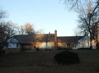 27 Rockwood Dr, Ottawa, KS 66067