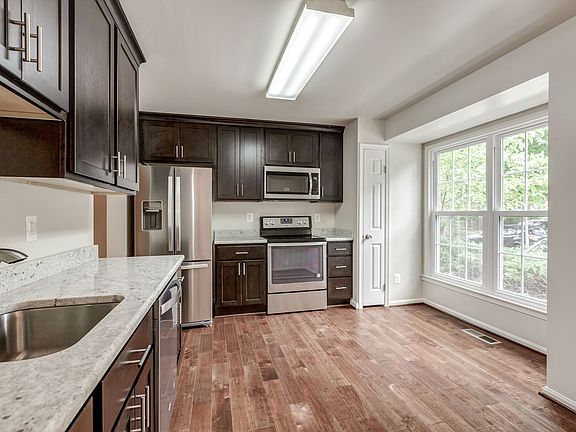 4th image of 2822 Shawn Leigh Dr