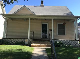 904 S Helen St, Sioux City, IA 51106