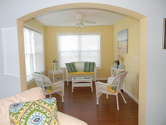 4th image of 180 Saco Avenue #46