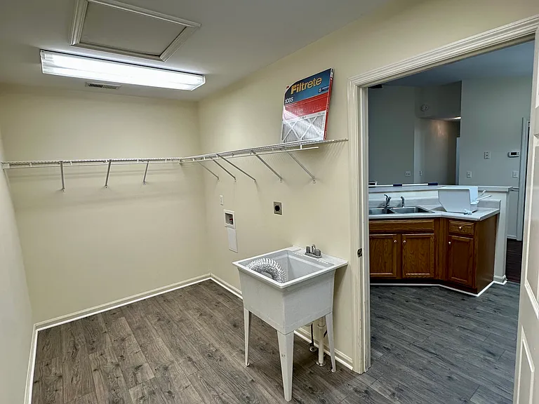 1620 Ridgecrest Dr #B — Photo 16