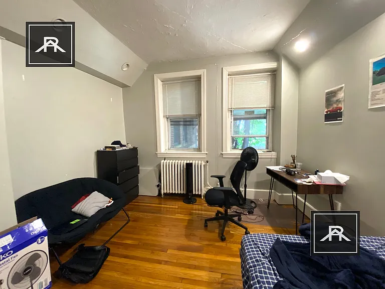 1999 Commonwealth Ave #1 — Photo 9