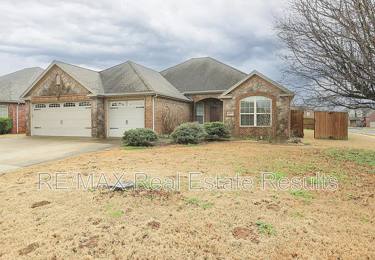 3607 SW Birchton Ave — Photo 2
