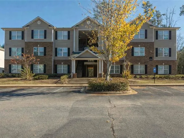 11203 Fairington Ridge Cir, Lithonia, GA 30038
