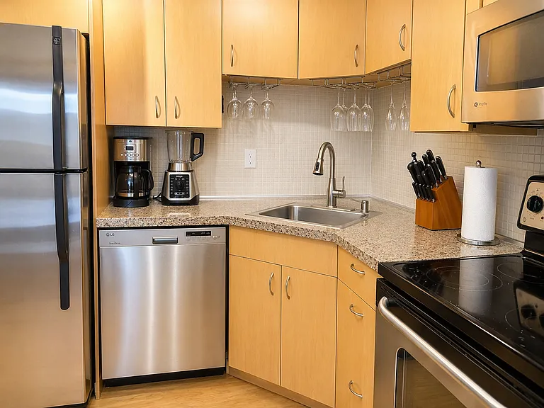 103 Bellevue Ave E #502 — Photo 7
