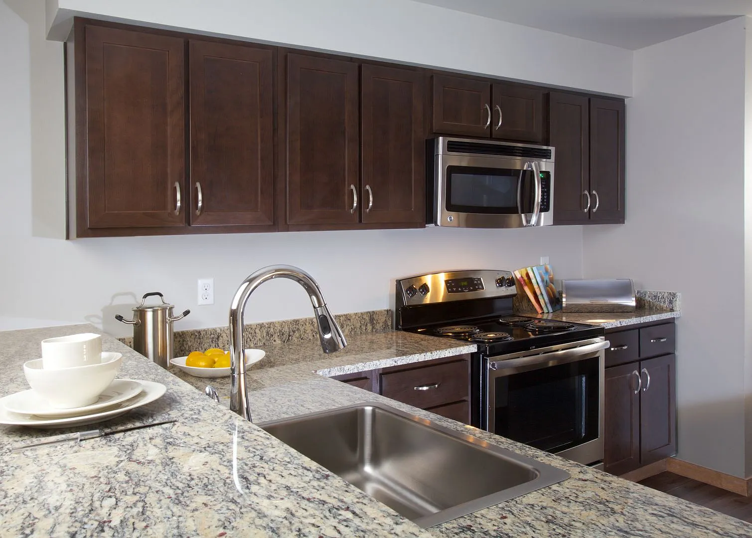 95th Court Apartments — Photo 2