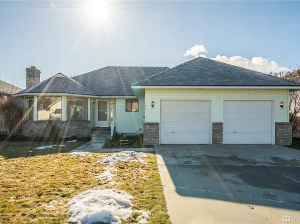 149 Manhattan Sq, East Wenatchee, WA 98802