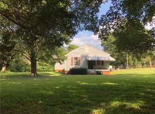 2314 McKnight Mill Rd, Greensboro, NC 27405