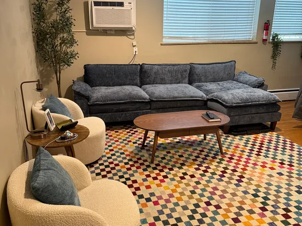 1330 Race St APT 001, Denver, CO 80206