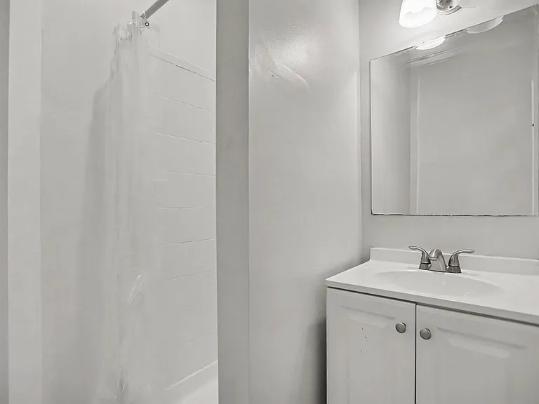 796 Peeples St SW — Photo 21