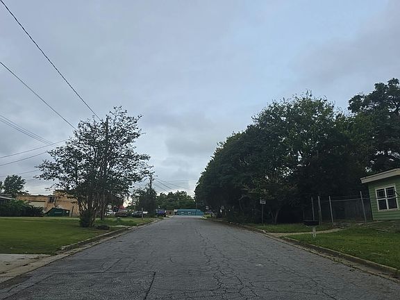4th image of 1416 42nd St