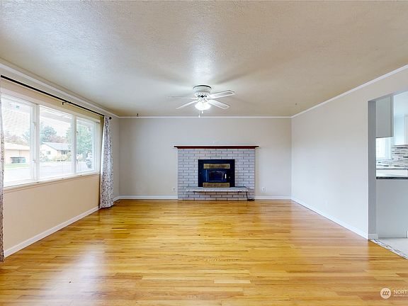 2nd image of 908 Martin Drive