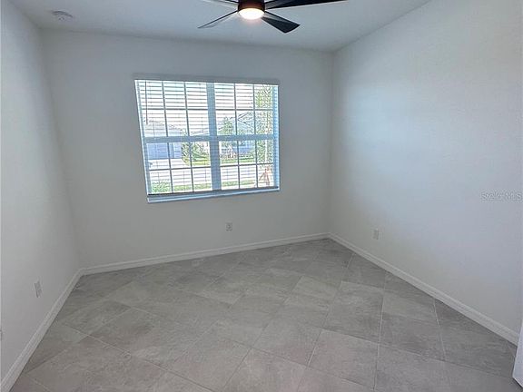 4th image of 11399 Burgundy Dr