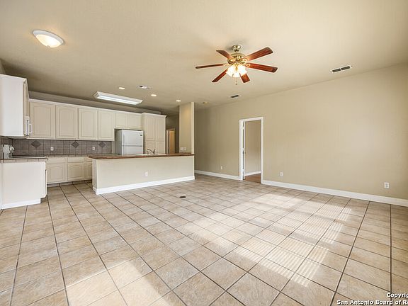 4th image of 3049 Pine Valley