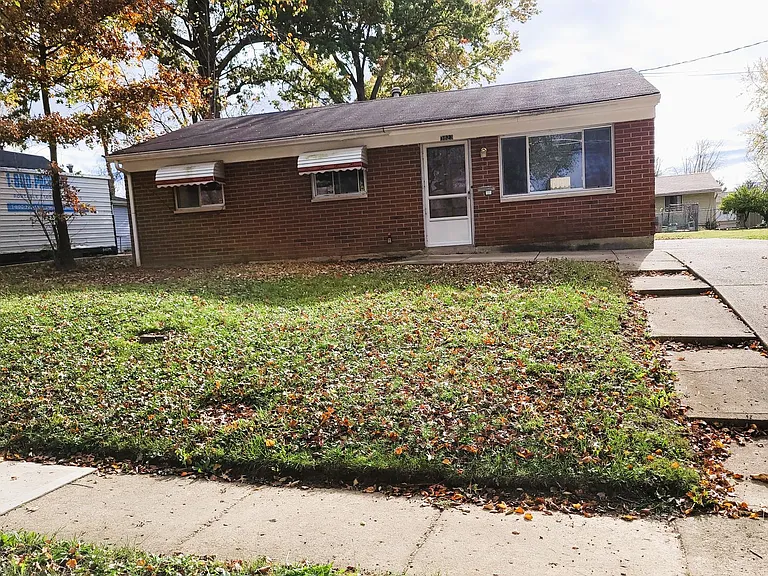 3823 Iberis Ave — Photo 2