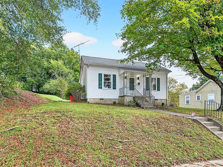 33 Schoolfield Dr — Photo 30