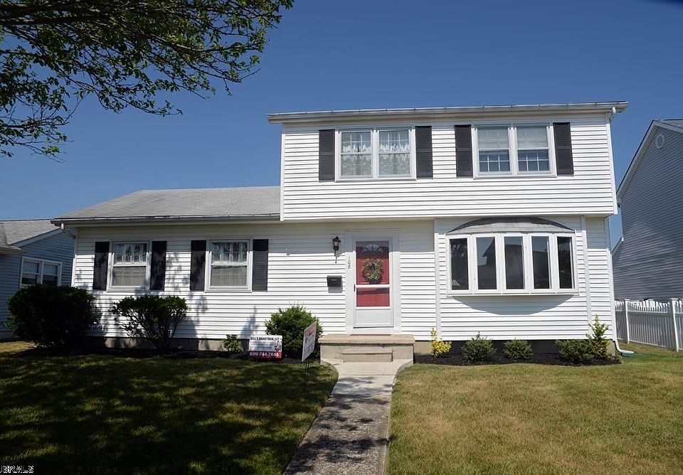1st image of 108 Clipper Dr