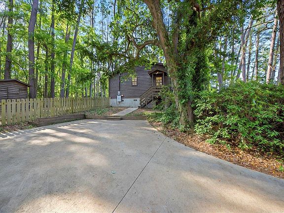 3rd image of 2153 Hill N Dale Dr N