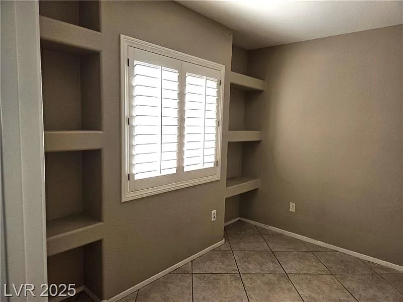 3 bed, 2.5 bath, 1366 sqft, $2,200 — Photo 4