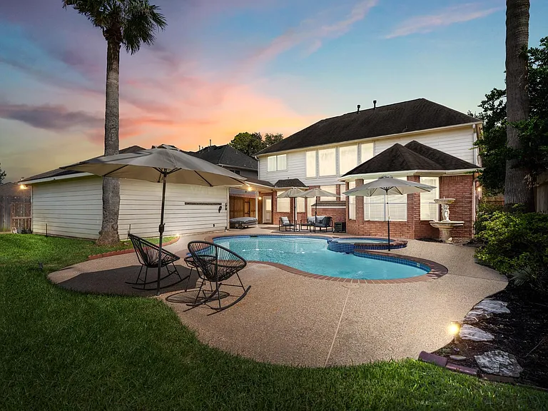 4710 Devonberry Ln — Photo 34