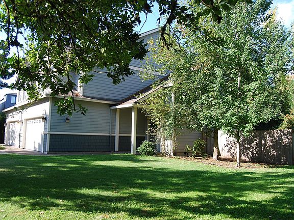 2nd image of 10855 SW 95th Ave #10855