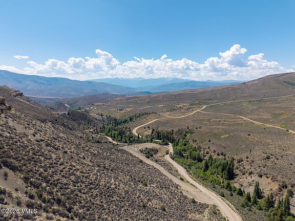3rd image of 387 Horse Mountain Ranch Rd
