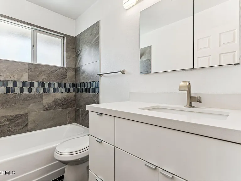 502 E Roanoke Ave #3 — Photo 15