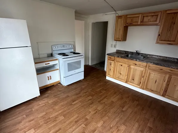 67 Curve St #4, Bangor, ME 04401