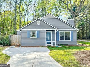 502 Iris Gln, Peachtree City, GA