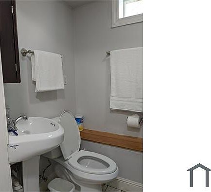 4th image of 1709B Hyde St