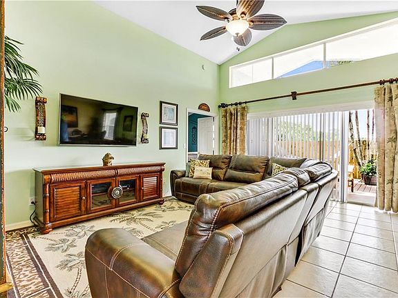 3rd image of 2258 SW Estella Ter