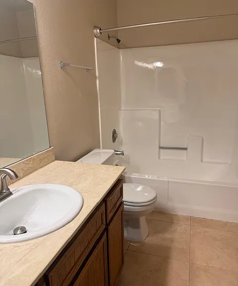 3018 Suncrest Dr #7 — Photo 8