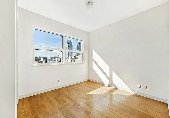 4th image of 74 N 8th St #1