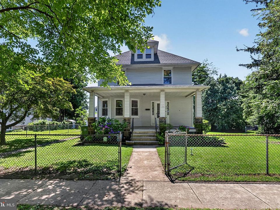 1st image of 809 Garfield Ave