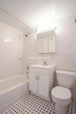 Rented by Mirador Real Estate | media 14