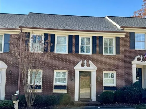 1705 Ternberry Rd, High Point, NC 27262