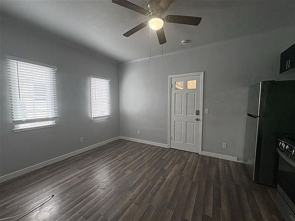 2nd image of 1000 Redondo Ave APT 7