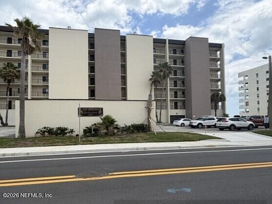 5th image of 620 1ST Street