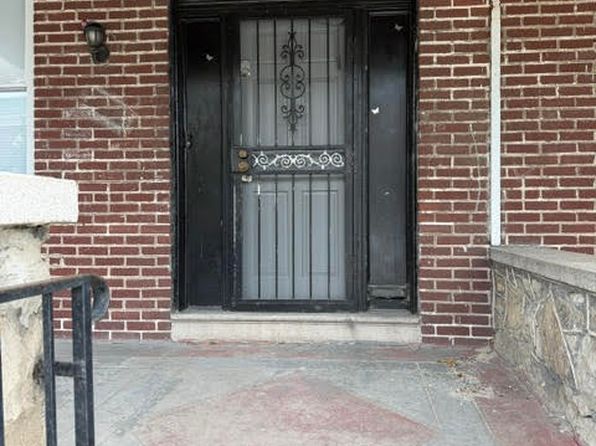 2103 Bryant Ave