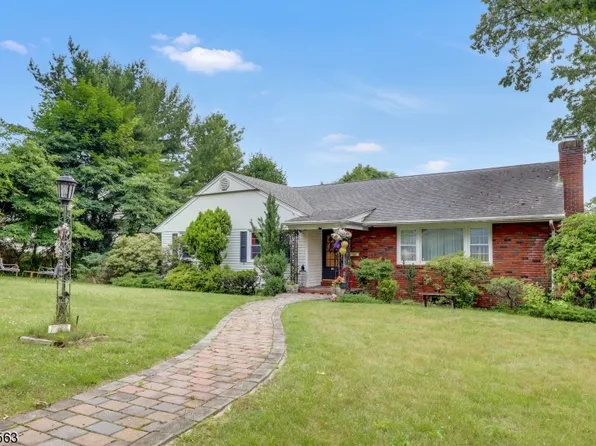 55 E Prospect St, Hawthorne Boro, NJ 07506