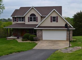 26 Clearview Dr, Bedford, IN 47421