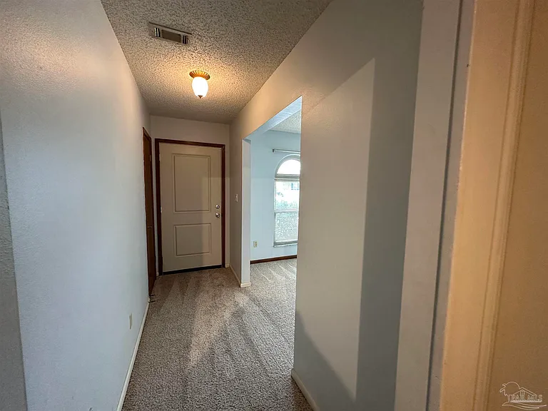 2952 Breckenridge Dr — Photo 2