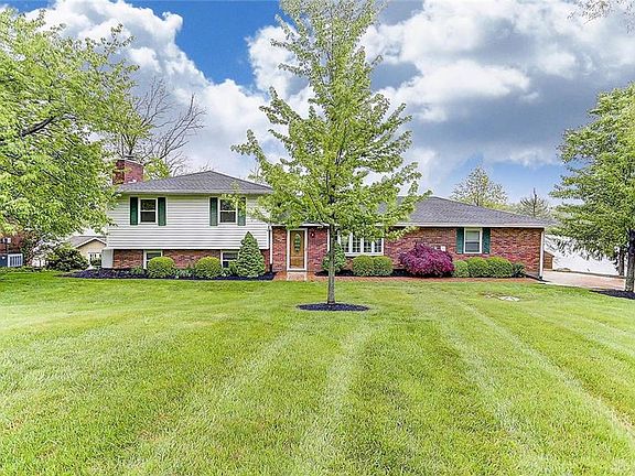 2nd image of 4097 N Lake Shore Dr