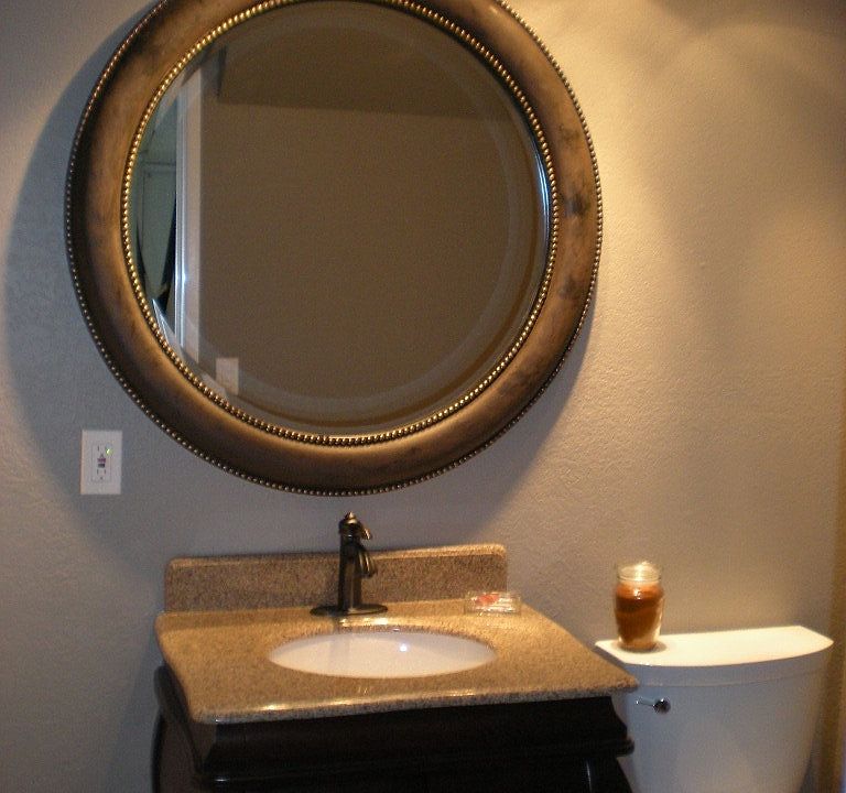1st Floor 1/2 Bath