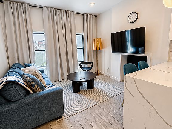 5th image of 376 Broad St #3A