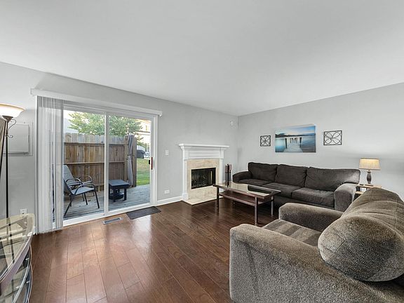 3rd image of 2689 Waterford Ct #2689