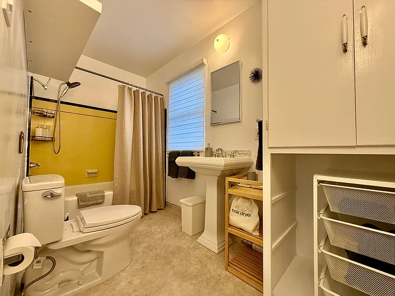6131 Burlingame Ave — Photo 18