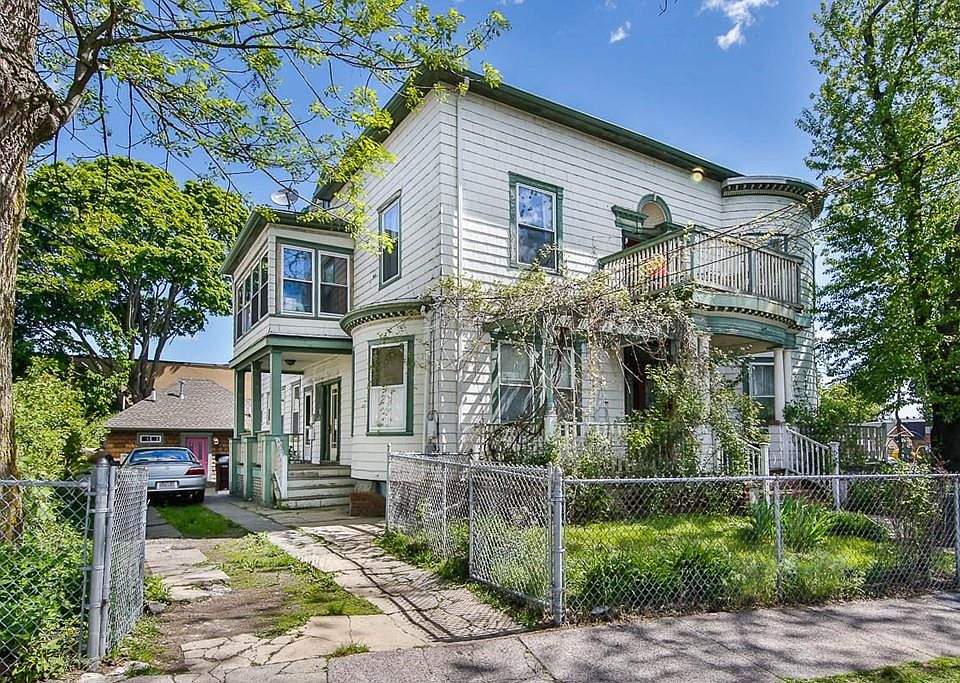 1st image of 243 Campbell Ave #2