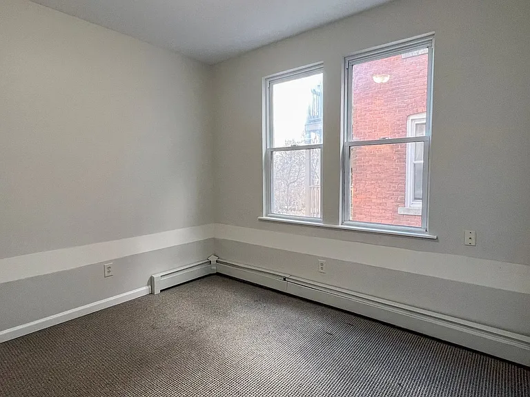 158-160 Westland St / Amauta Apartments, LLC — Photo 6