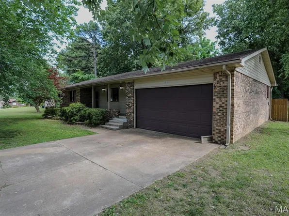 1804 Zehm Ave, Poplar Bluff, MO 63901